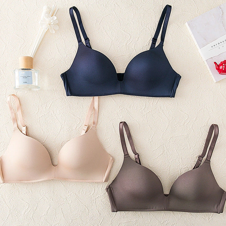 Japanese lightweight seamless underwear ladies no steel ring small chest gathered students thin triangle cup sleep bra