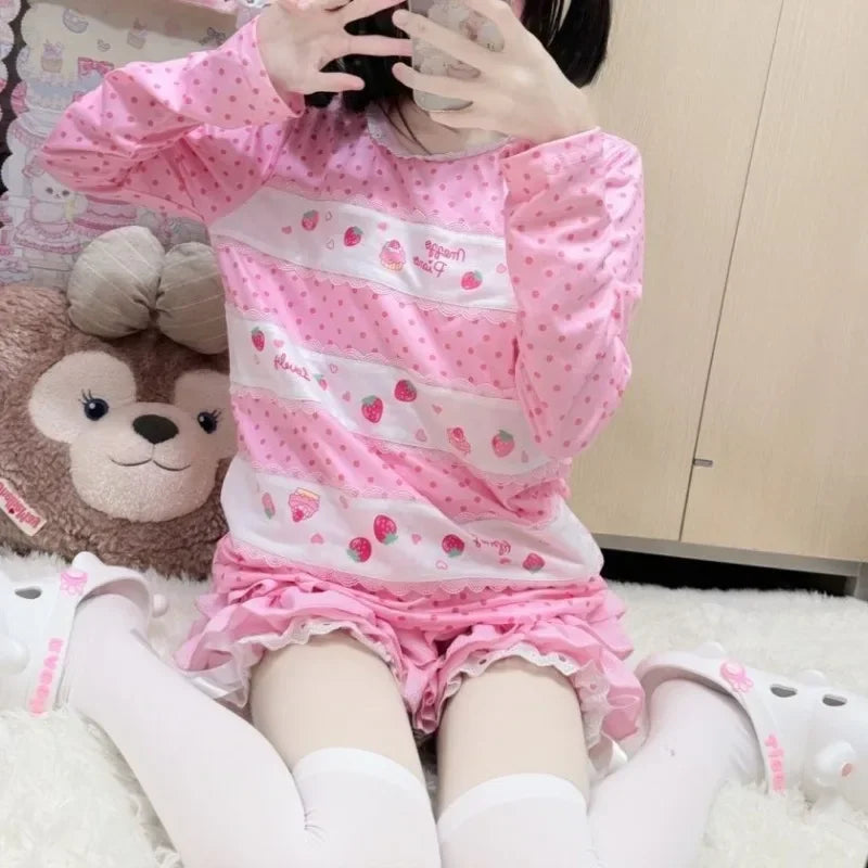Sweet Polka Dot O-neck T Shirts Women Ropa Mujer Long Sleeve Tees Chic Cute Camisetas Y2k Tops Embroidery Strawberry Tshirt 2026