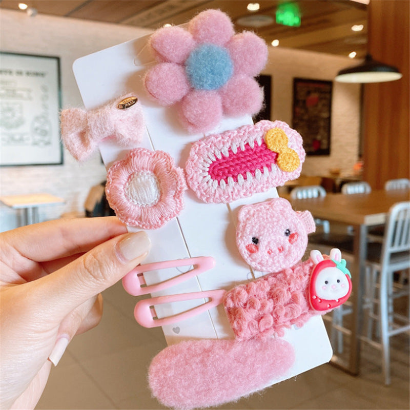 Autumn and winter children hairpin cartoon plush card cute baby broken clip headquarter Korean network red girl hair accessories