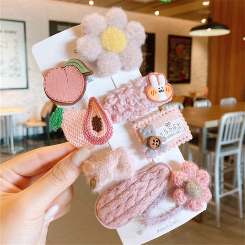 Autumn and winter children hairpin cartoon plush card cute baby broken clip headquarter Korean network red girl hair accessories