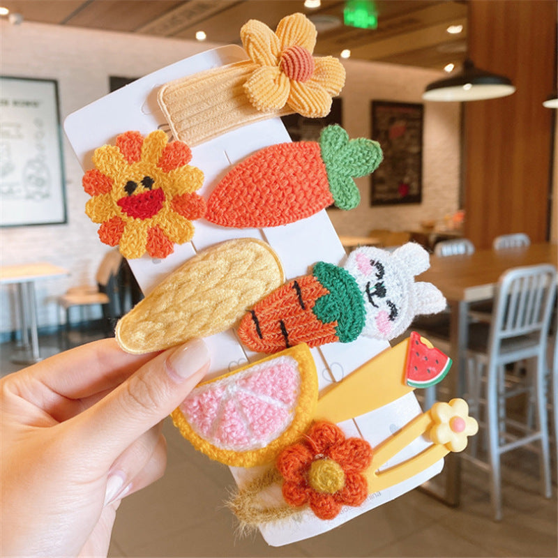 Autumn and winter children hairpin cartoon plush card cute baby broken clip headquarter Korean network red girl hair accessories